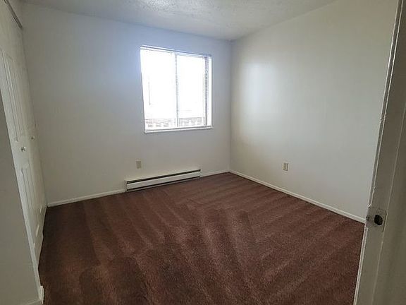4th image of 123 Fox Hill Ln APT H
