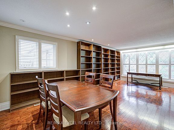 4th image of 108 Babcombe Dr
