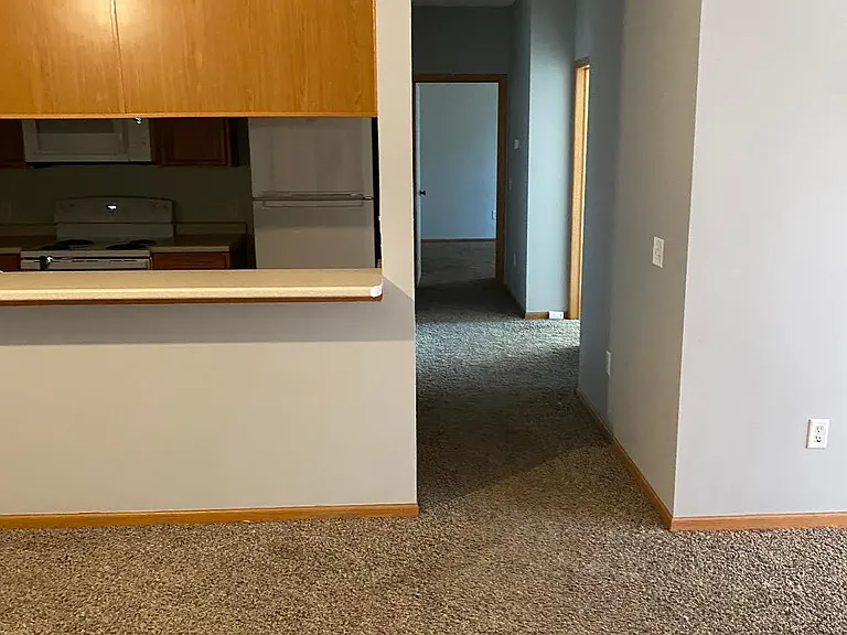 1207 NE 5th Ln #8 — Photo 3