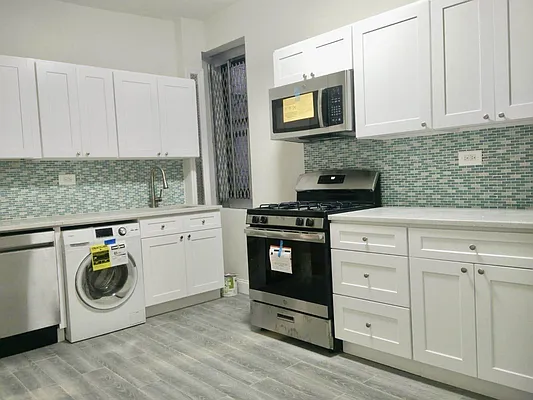Rented by New York Residence | media 34