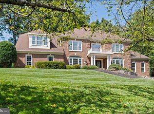 11366 Seneca Knoll Dr, Great Falls, VA 22066