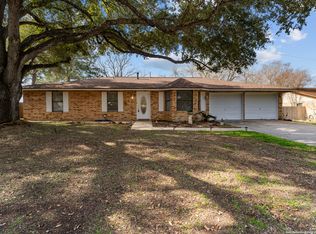214 INDIAN PINK DR, Floresville, TX 78114