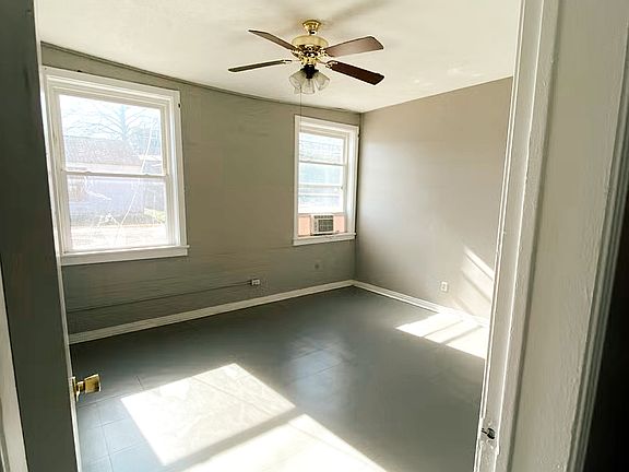 2nd image of 110 S 21st St #3