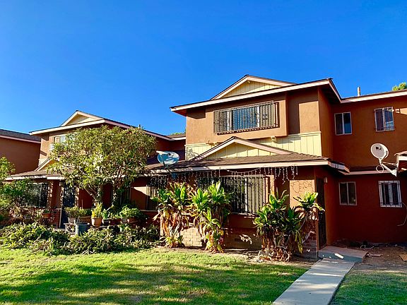 3rd image of 11 Squaw Peak Ln