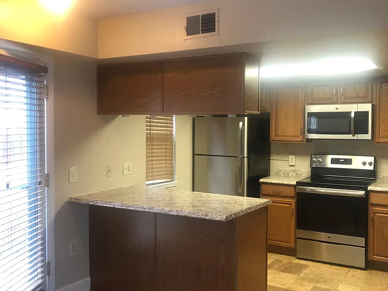 1201 Galapago St #92 — Photo 5