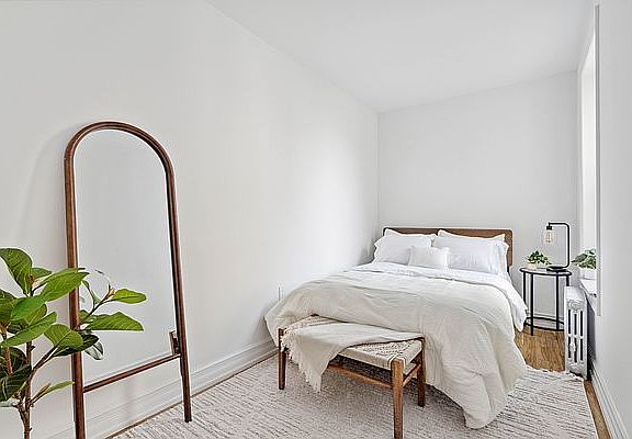 5th image of 290 Nassau Ave APT 3F