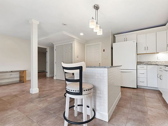 5th image of 5 Saint Anthonys Ln #A