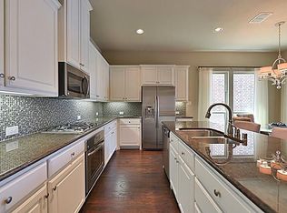 2269 Longwood Dr, Carrollton, TX 75010