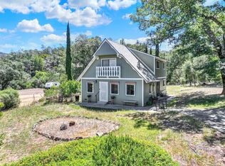 165 Country Club Ln, Napa, CA 94558