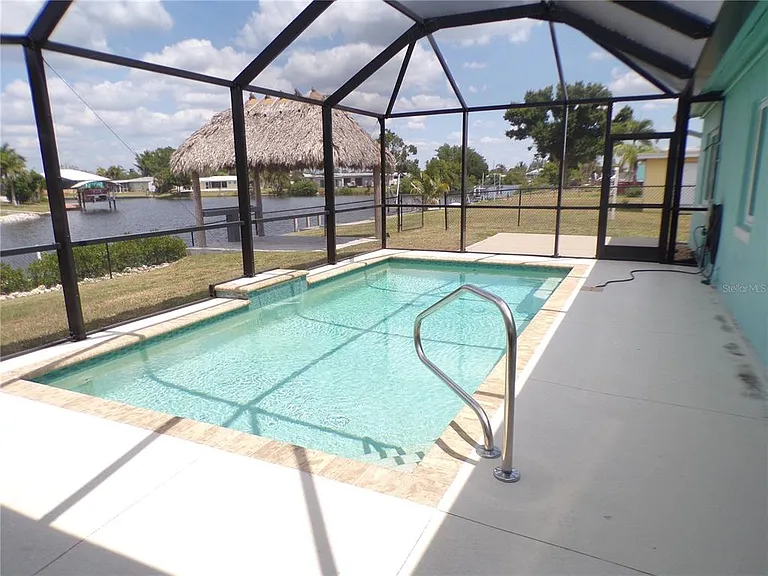 21088 Edgewater Dr — Photo 34