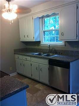 5th image of 581 Caskey Dr