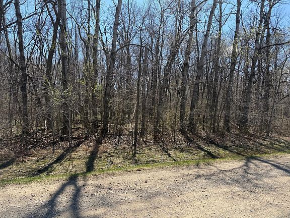 4th image of 306th St