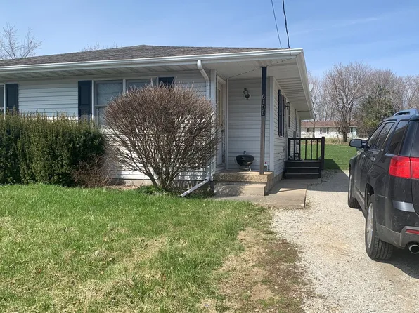 610 E Madison Street, 610 E Madison St #B, Mackinaw, IL 61755