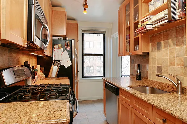 Sold by Corcoran | media 7