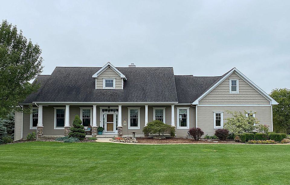 1st image of 9467 Tiger Lily Dr SE