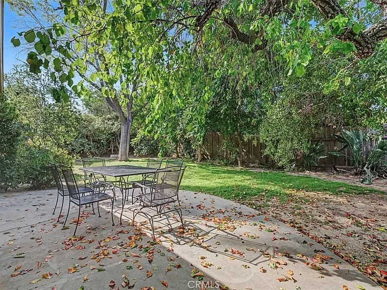 4413 Canoga Dr — Photo 32