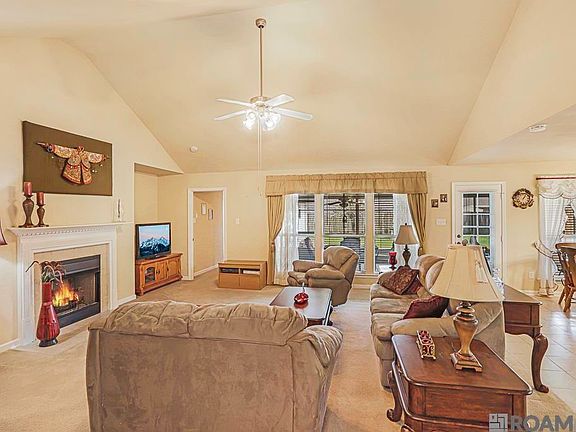 4th image of 26184 Glenbrooke Dr