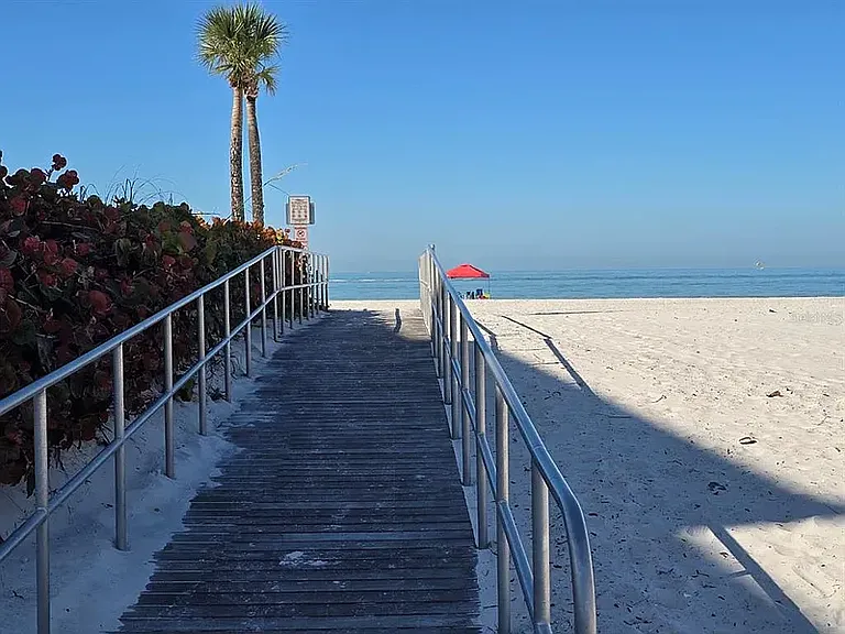 13343 Gulf Blvd #6 — Photo 7