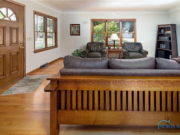 5th image of 805 N Ludwig Ave