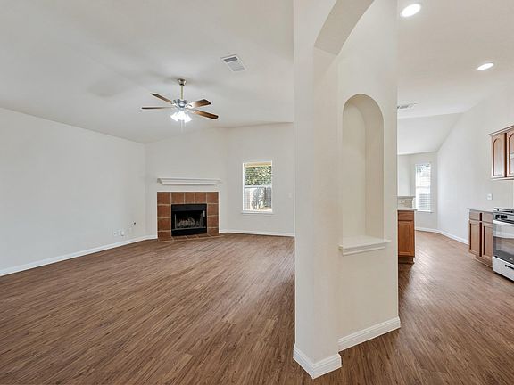 4th image of 15210 Mimebark Way