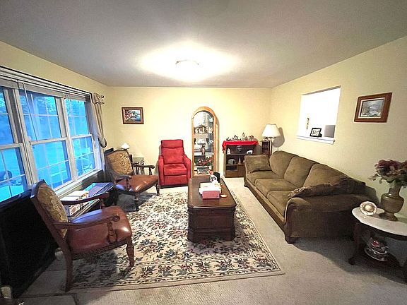 2nd image of 181 Rose Hill Dr