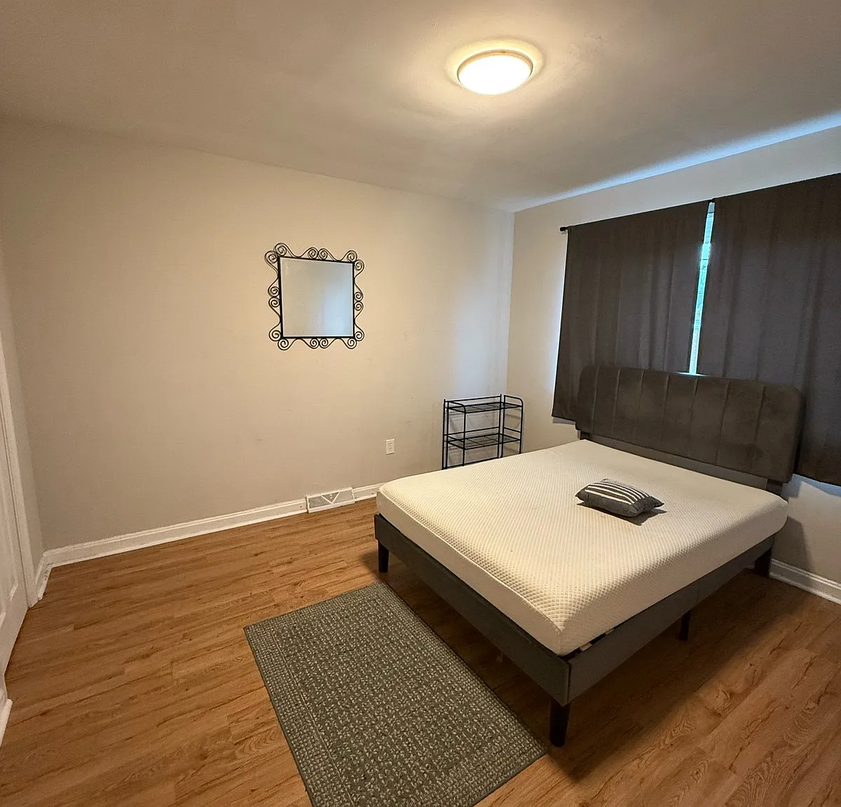 5202 Leverett Street - 3 — Photo 1