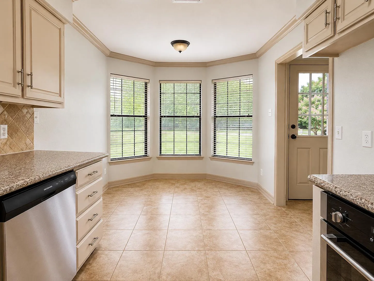 3 bed, 1506 sqft, $2,199 — Photo 4