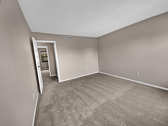 5th image of 3320 Edgebrook Dr