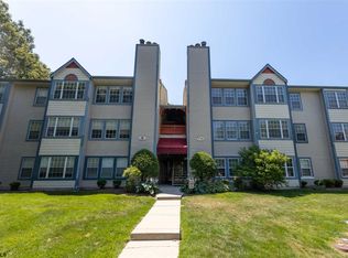 76 Trotters Ln #76, Absecon, NJ 08205