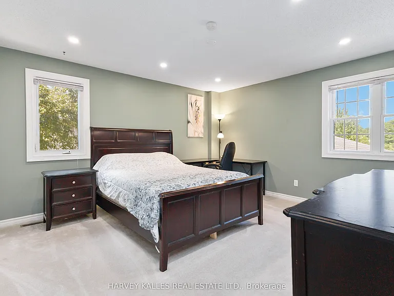 223 Sunnyside Dr — Photo 33