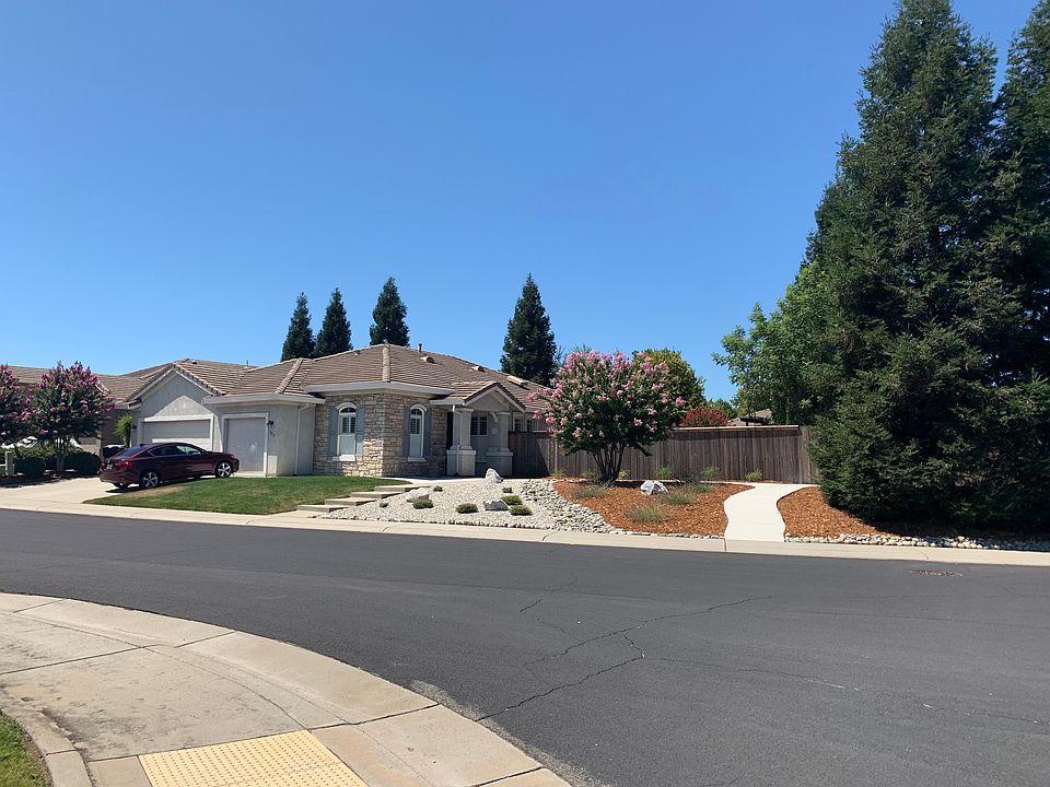 2nd image of 3232 Rock Creek Way