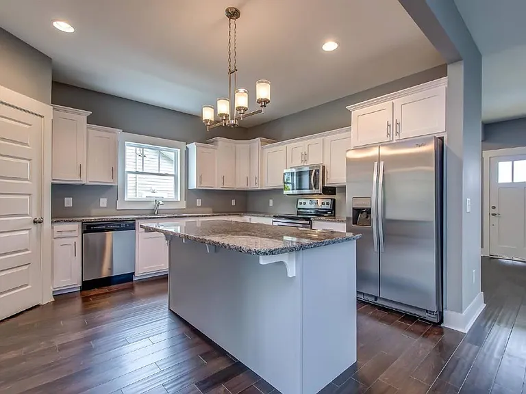 3409 Elkins Ave — Photo 2