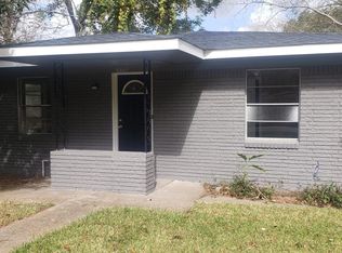 1502 W Phillips St, Alvin, TX 77511