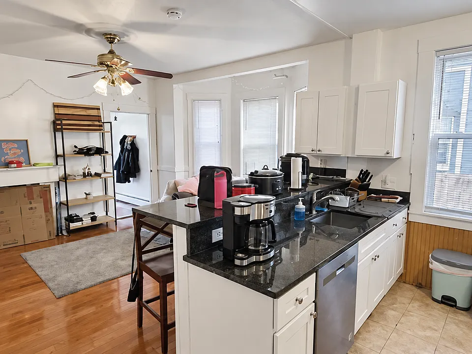 19 Wyman St #1
