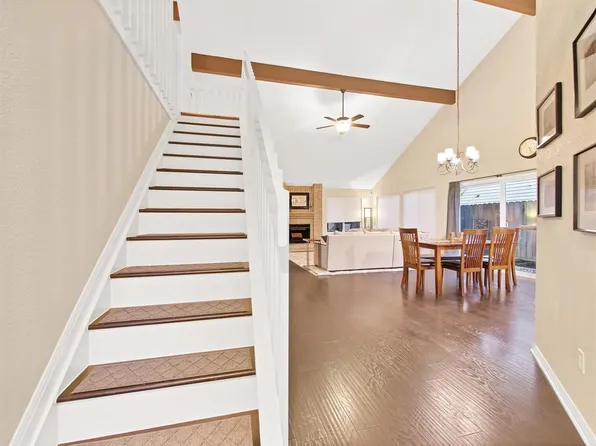 12726 Ashford Creek Dr, Houston, TX 77082