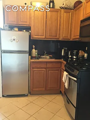 Rented by Compass | media 9