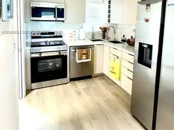 8900 Washington Blvd APT 304A, Pembroke Pines, FL 33025
