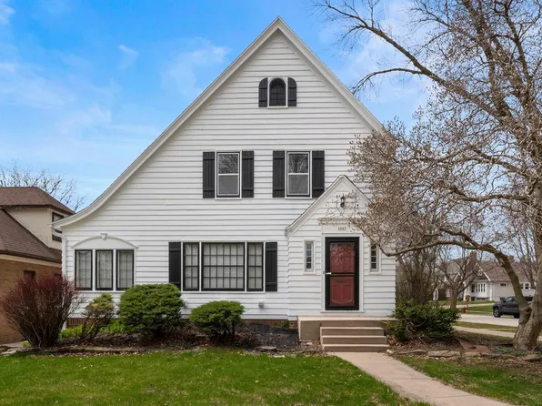 2045 Underwood AVENUE, Wauwatosa, WI 53213