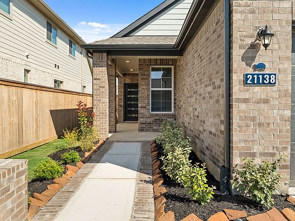 3rd image of 21138 Staked Plains Dr