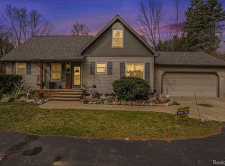 7186 Carpenter Rd, Flushing, MI 48433