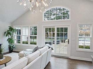 1099 N Cranbrook Rd, Bloomfield Hills, MI 48301