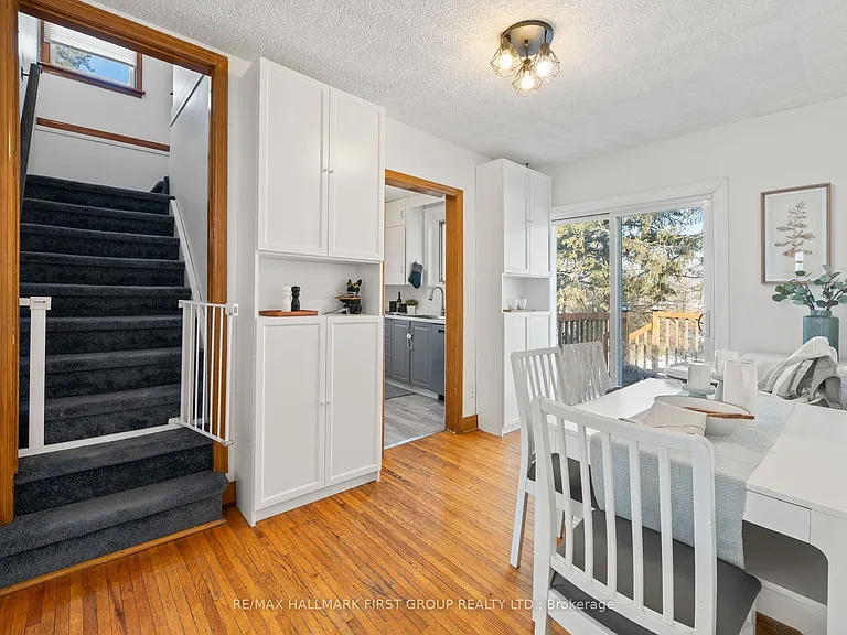 93 John St — Photo 7