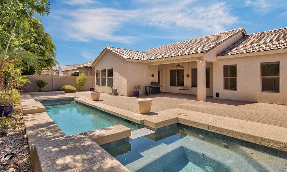 1st image of 2851 E Estrella Dr