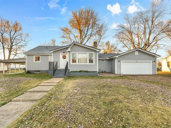 38 Oak St, Farmington, MO 63640