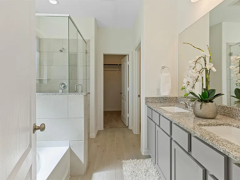 8003 Chukka Dr — Photo 18