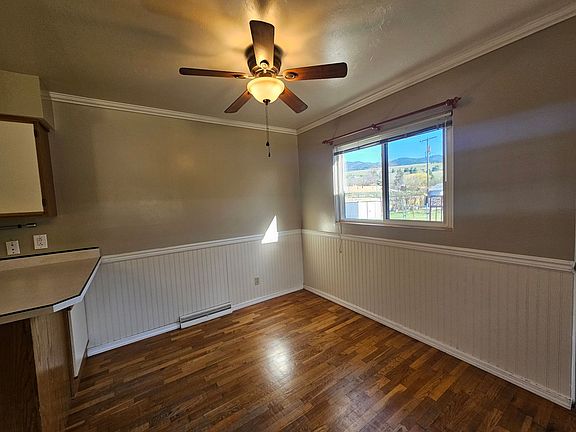 4th image of 4202 Larkspur Dr
