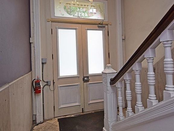 3rd image of 104 W 9th St Unit 2A