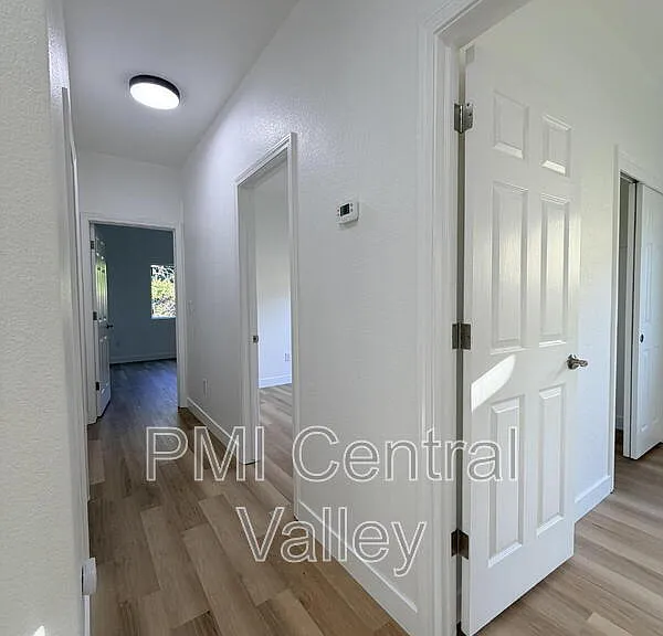 2210 Birchwood Ct — Photo 14