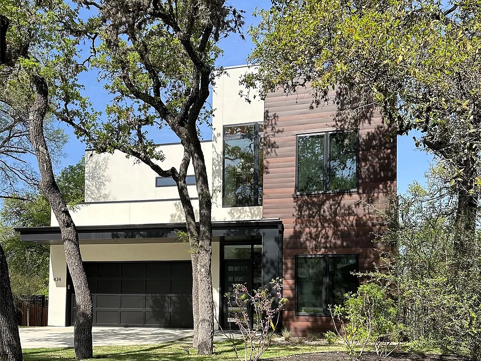 434 Brady Ln