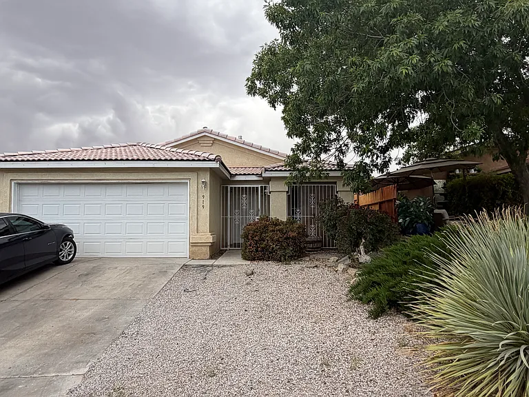 Peacock Dr SW — Photo 1